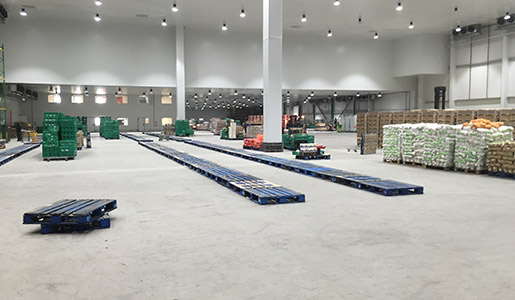 Jointless industrial flooring means racks can be placed anywhere